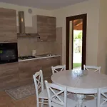 Casa Agora By La Via Del Mare Viaggi E Vacanze Дом отдыха Вилласимиус