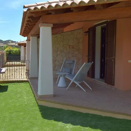 Дом отдыха Casa Agora By La Via Del Mare Viaggi E Vacanze Вилласимиус